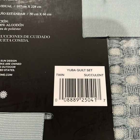 UGG brand new twin quilt set - Picture 8 of 12